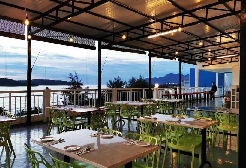 スーペリアトリプルルーム, Langkapuri Resort Langkawi