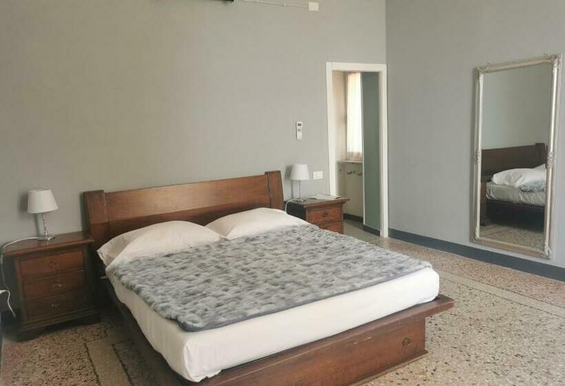 اتاق استاندارد با چشم‌انداز باغ, Villa San Giorgio Guest House