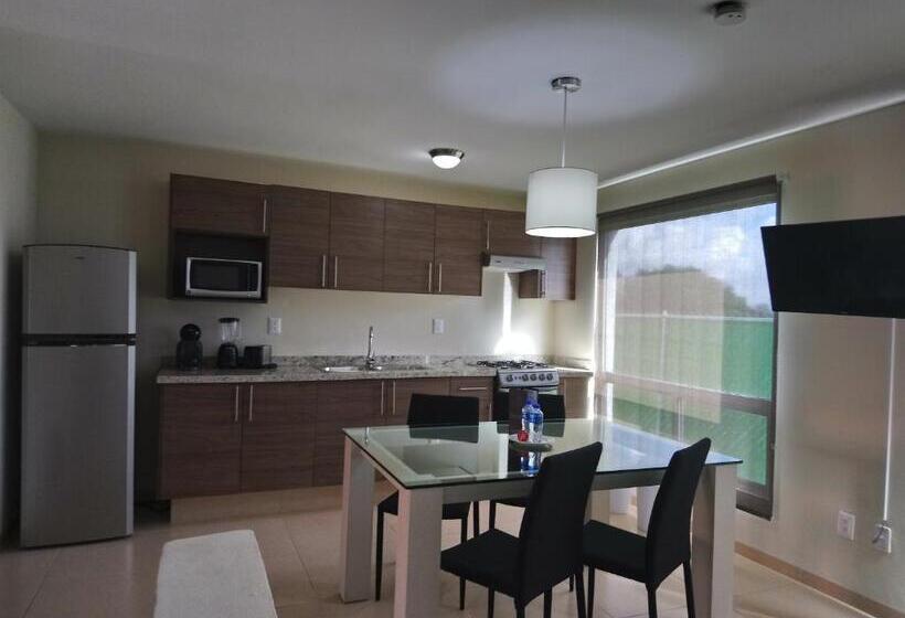 ویلای 2 خوابه, Redwood Villas Zona Industrial San Luis Potosi