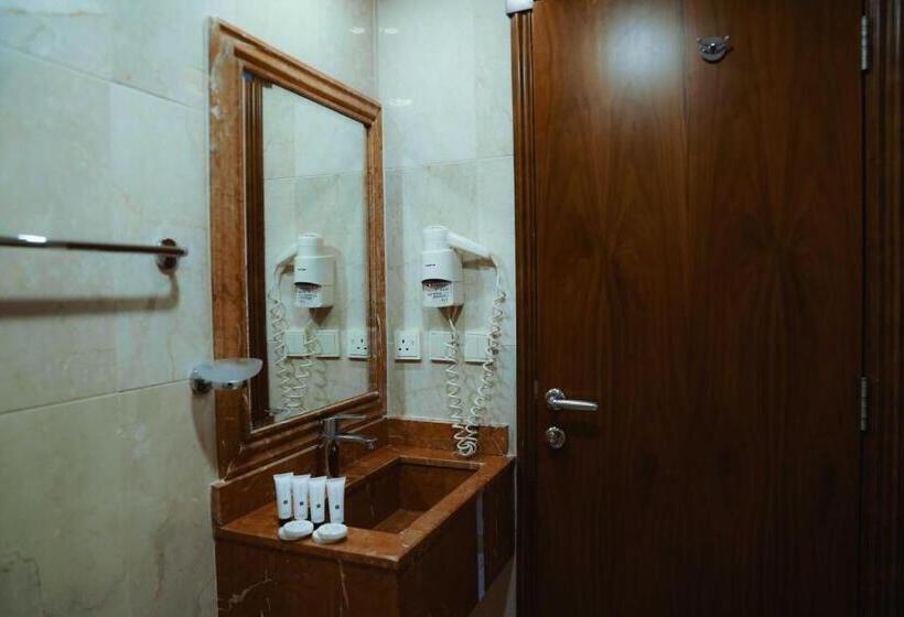 Quarto Deluxe Individual, Nour Al Thuria