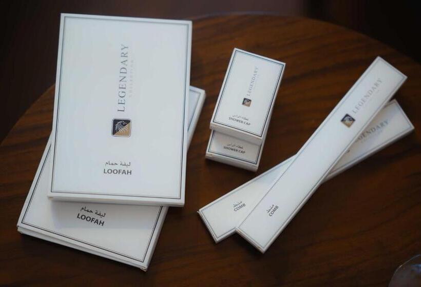 Quarto Triplo Deluxe, Nour Al Thuria
