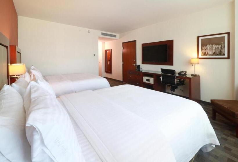 스탠다드 룸, Holiday Inn & Suites Plaza Mayor, An Ihg