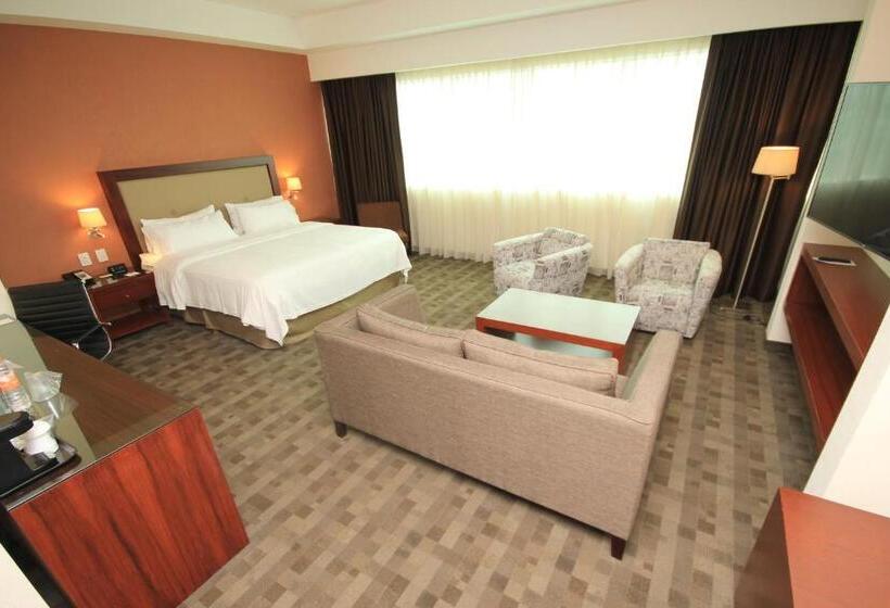 스위트, Holiday Inn & Suites Plaza Mayor, An Ihg