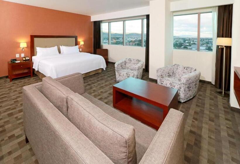 스위트, Holiday Inn & Suites Plaza Mayor, An Ihg