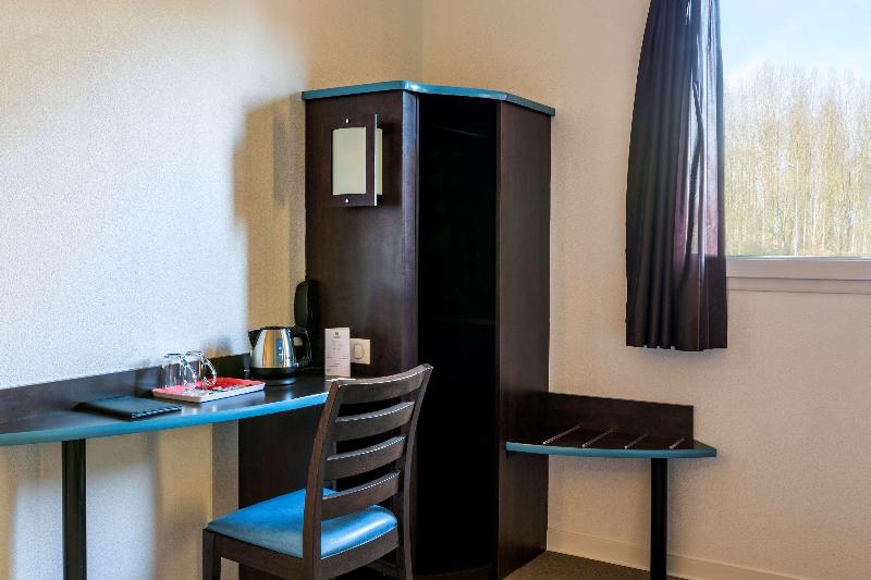 Номер Стандарт, Sure Hotel By Best Western Saint Amand Les Eaux