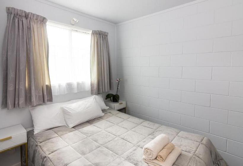 Семейные Апартаменты, Kaitaia Motor Lodge