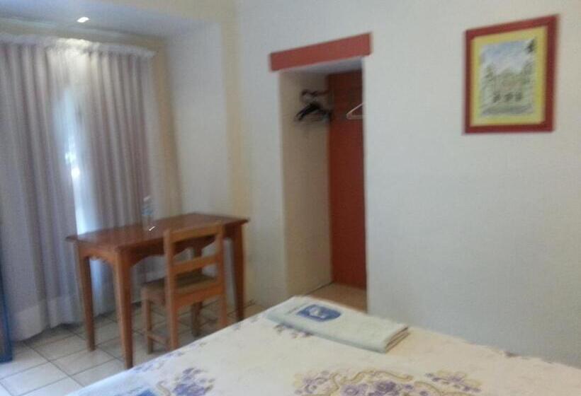 اتاق استاندارد یک نفره, Casa Arnel