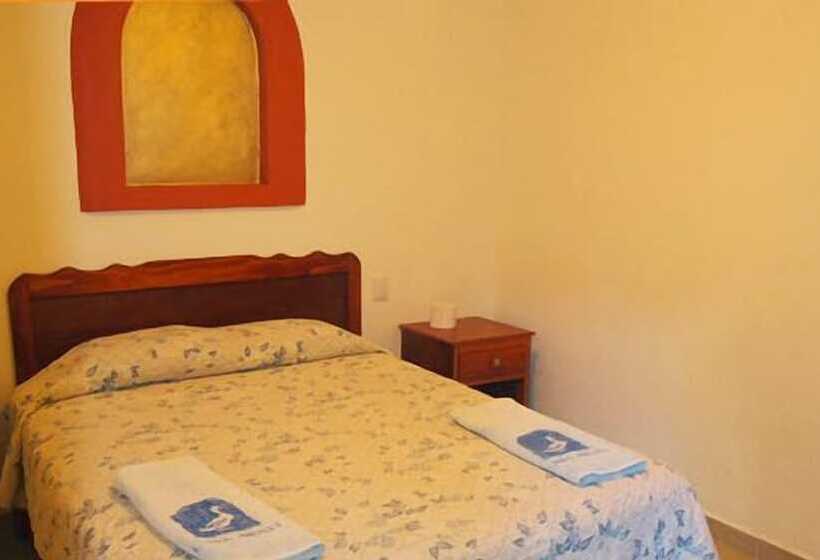 اتاق استاندارد با سرویس بهداشتی مشترک, Casa Arnel