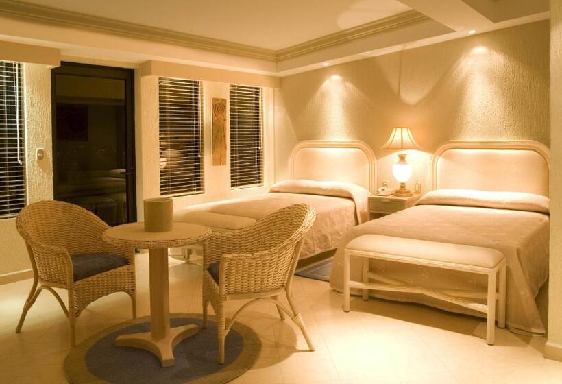 سوییت جونیور, Excelaris Grand Resort Conventions & Spa