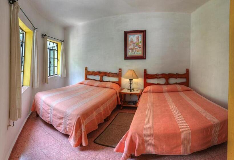 四人标准间, Posada San Javier