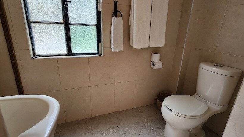 四人标准间, Posada San Javier