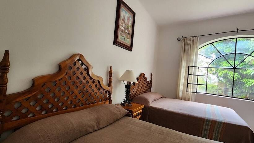 四人标准间, Posada San Javier