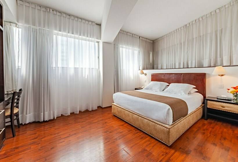 Полулюкс, Suites Teca Once