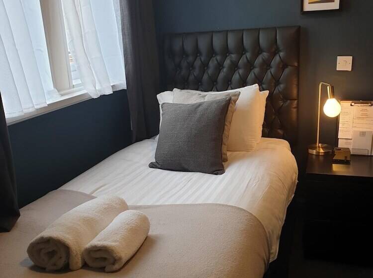 Номер Стандарт Индивидуальный, The Metropolitan Guest House