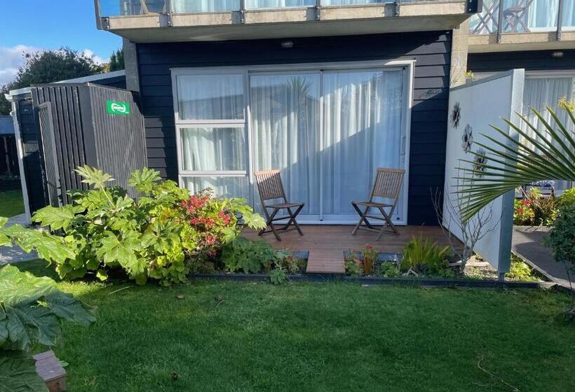 Стандартный Номер Кровать Кинг, Carters By The Sea Beachside Studio Apartments
