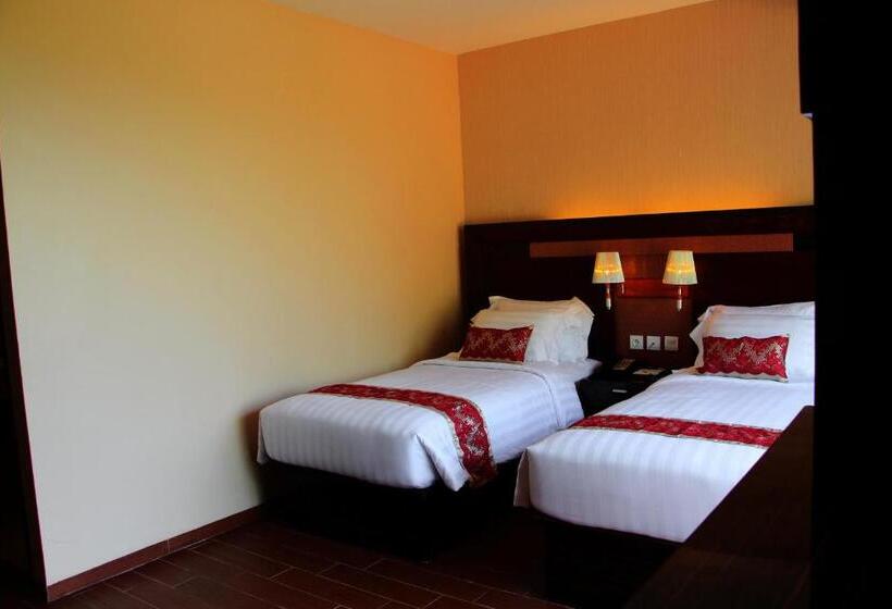 Номер Deluxe Вид на Сад, The Belagri Hotel And Convention