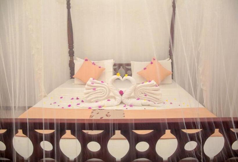 Трехместный Номер Deluxe, Pearl Mirissa