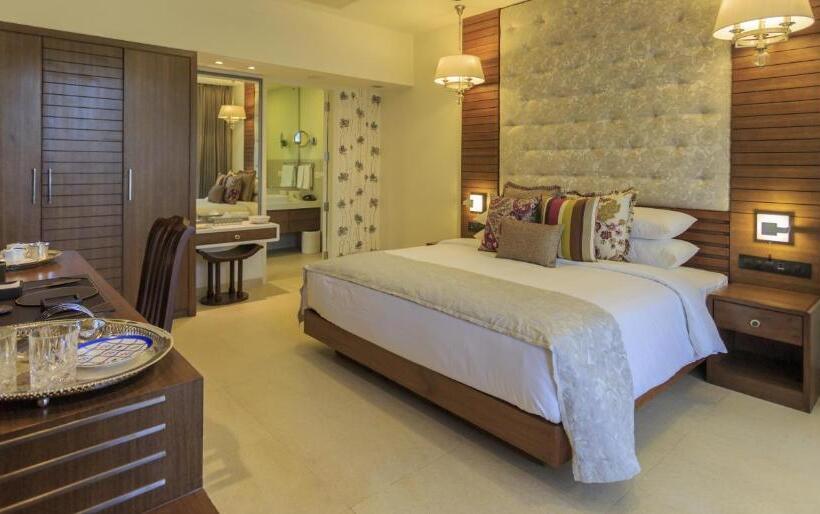 Номер Стандарт, Acron Waterfront Resort