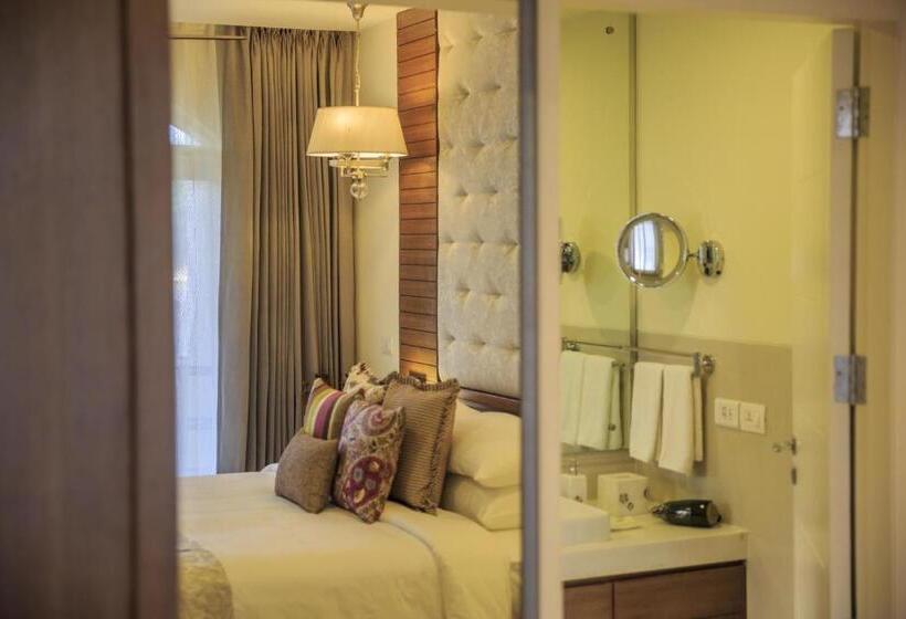 חדר סטנדרט, Acron Waterfront Resort