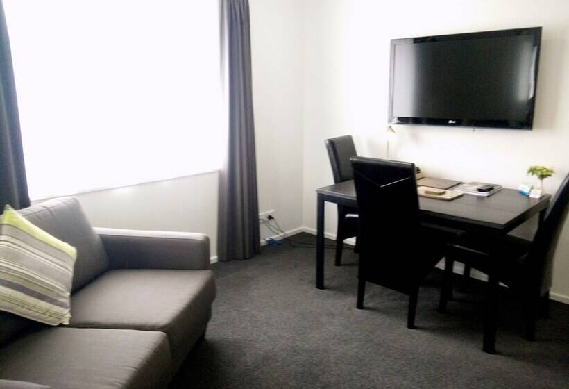 １ベッドルームアパートメント, Airport Palms Motel