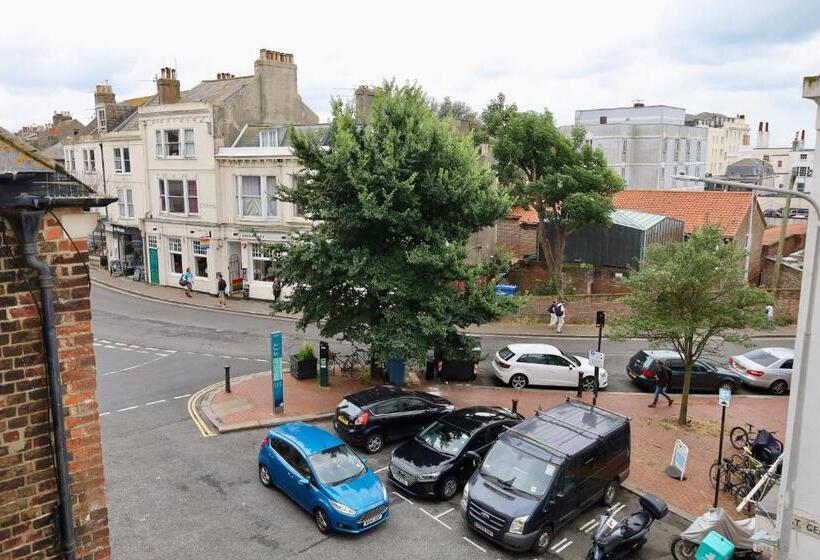 Полулюкс, Brighton Inn Boutique Guest Accommodation