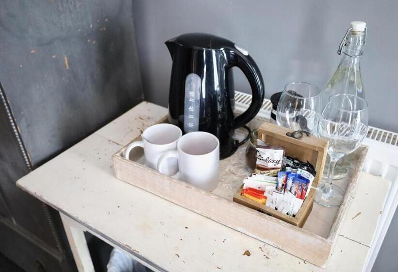 Полулюкс, Brighton Inn Boutique Guest Accommodation
