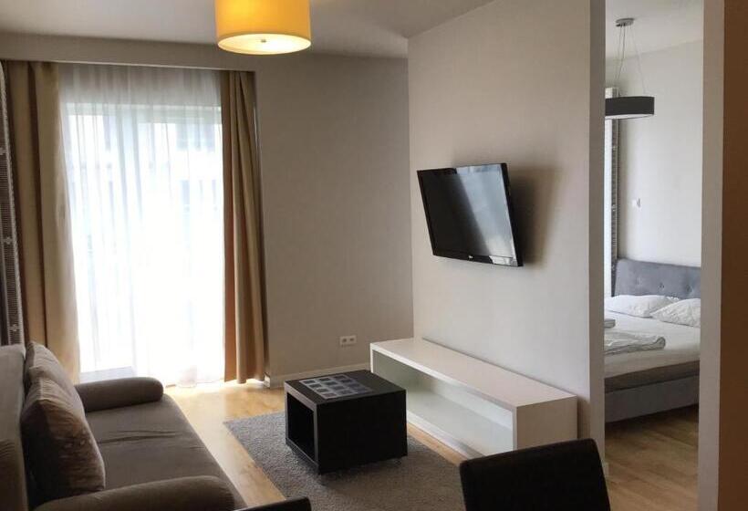 Апартаменты 2 Спальни, Chopin Apartments   Platinum Towers