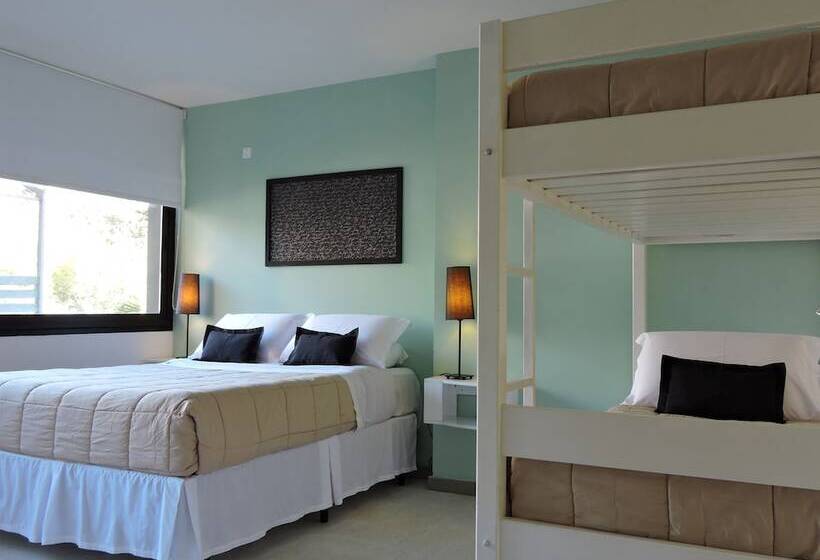 家庭间, Hostel & Suites Del Rio