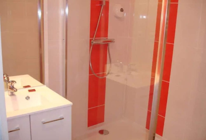 Семейный Номер, Agape Hotel Niort  Bessines