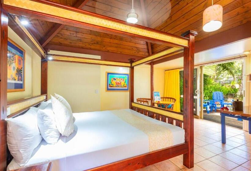 سوییت لوکس, The Rarotongan Beach Resort & Lagoonarium