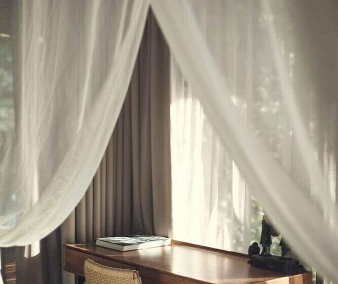 Deluxe люкс с видом на реку, Reddoor Bali