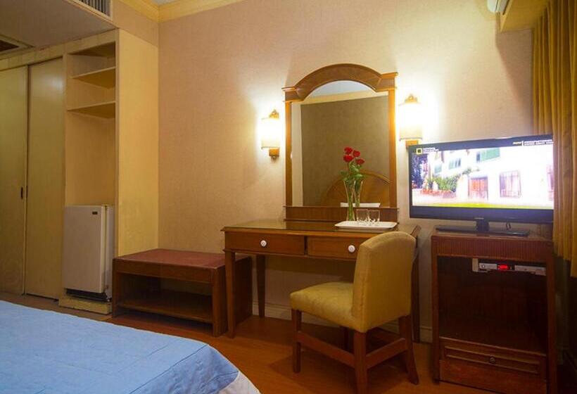 Трехместный Номер Superior, Grand City Hotel Inc