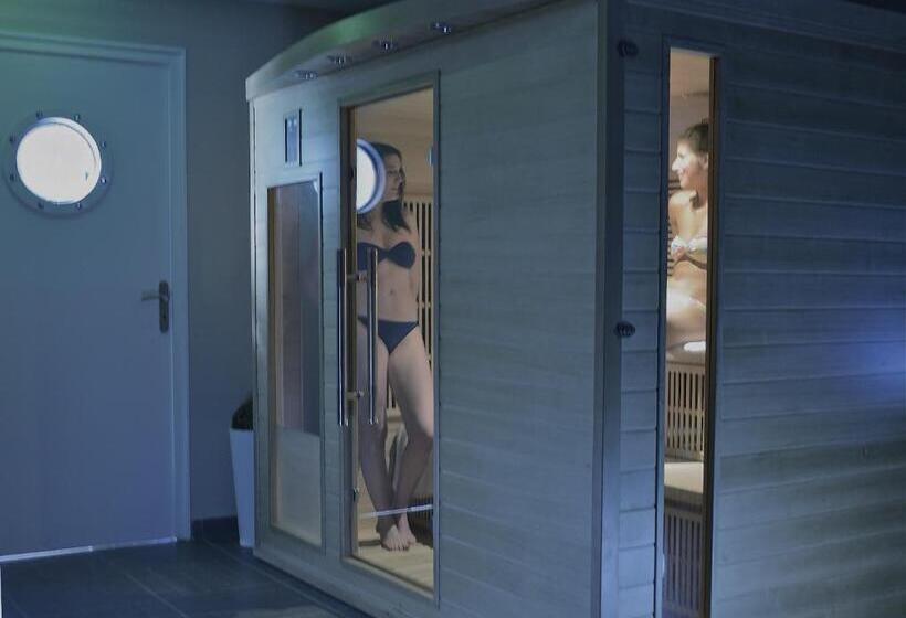 اتاق استاندارد با دسترسی به اسپا, Hôtel Spa Piscine Le Petit Castel Beuzeville Honfleur
