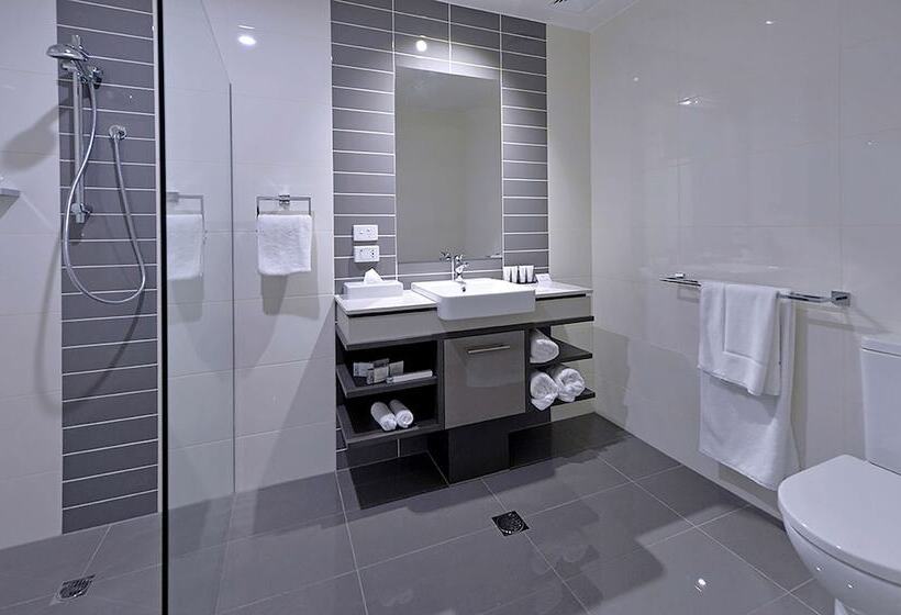 스탠다드 트리플 발코니 룸, Rydges Palmerston  Darwin