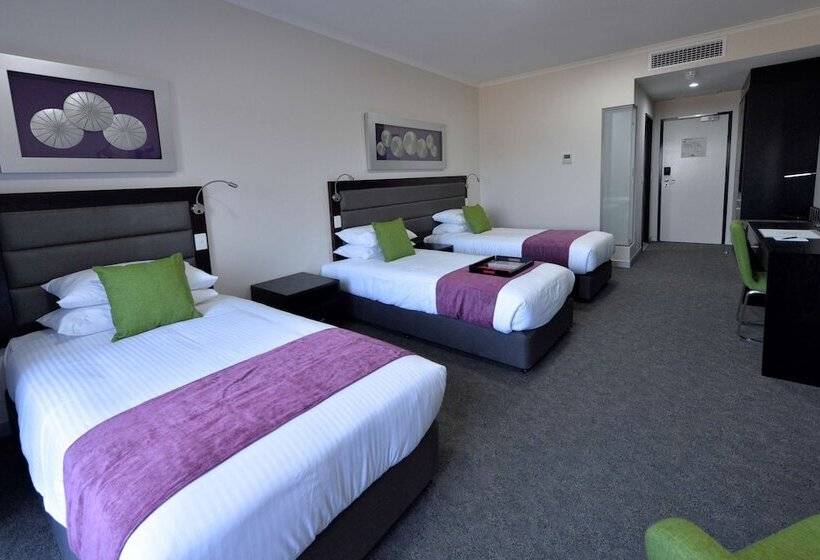 스탠다드 트리플 발코니 룸, Rydges Palmerston  Darwin