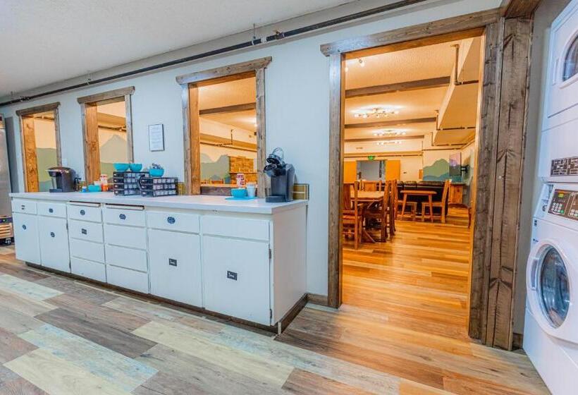 Четырехместный Номер Стандарт, Pintler S Portal Hostel