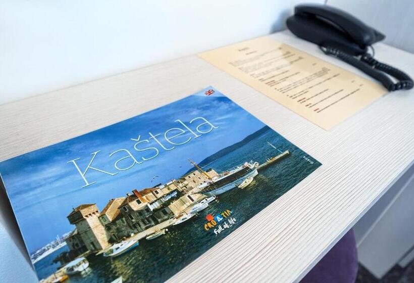 패밀리 룸, Aqua   Guest Rooms & Suites Kaštela