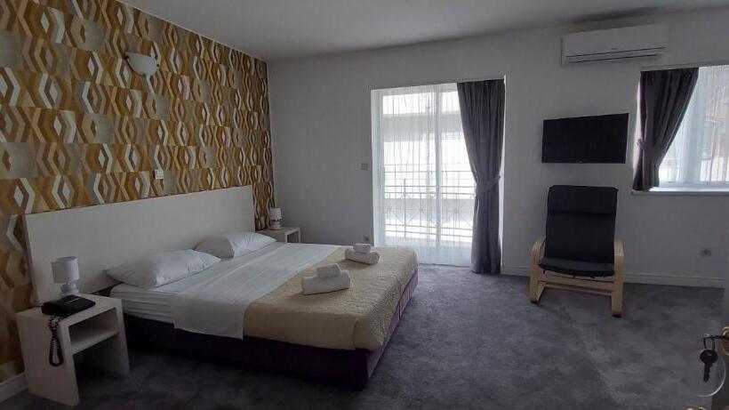 Семейный Номер, Aqua   Guest Rooms & Suites Kaštela