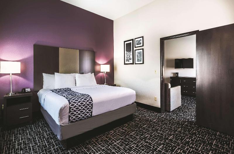 Люкс Кровать Кинг, La Quinta By Wyndham Claremore