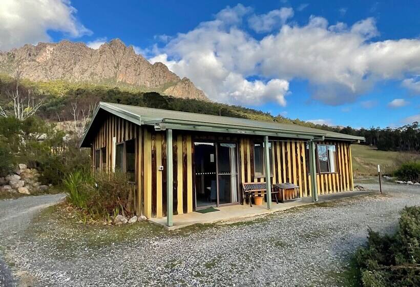 ２ベッドルームハウス, Silver Ridge Retreat