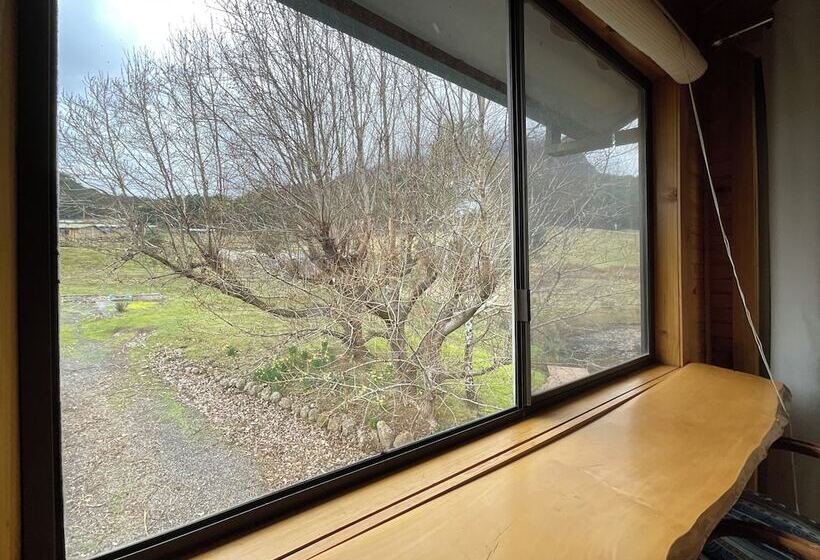 マウンテンビューのワンルーム, Silver Ridge Retreat