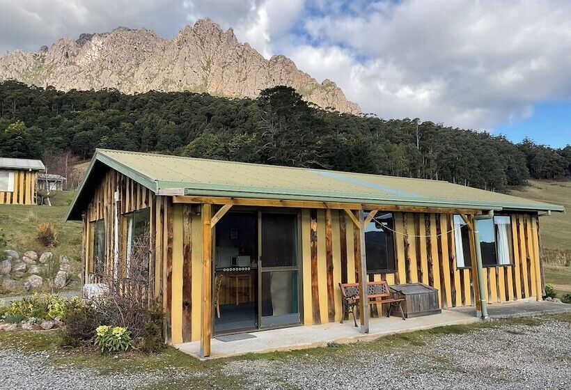 ２ベッドルームハウス, Silver Ridge Retreat