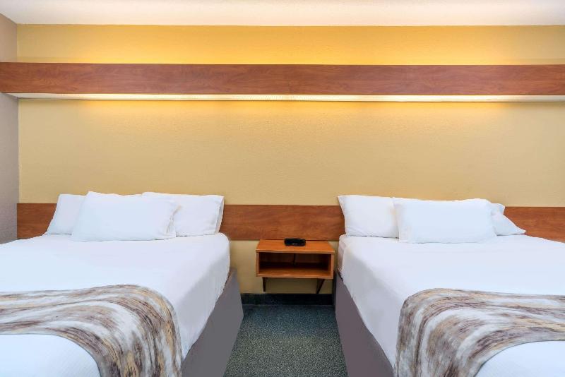 Номер Стандарт Индивидуальный, Whiz Prime Hotel Pajajaran Bogor