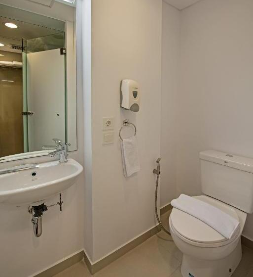 Номер Стандарт, Whiz Prime Hotel Pajajaran Bogor