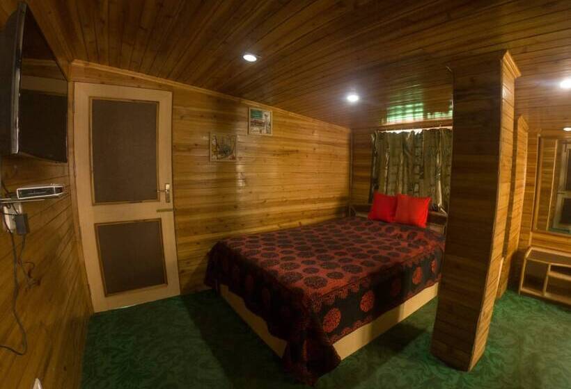 Номер Deluxe, Goroomgo Broadway Mall Road Darjeeling