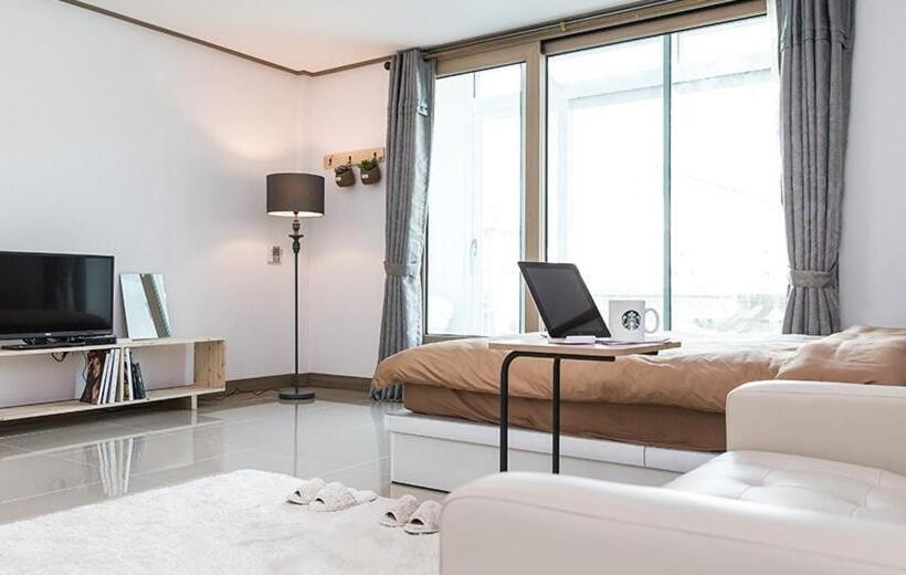Номер Стандарт, Hongcheon Tteul Pension