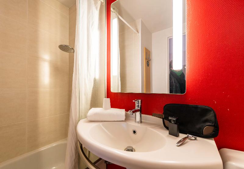 Четырехместный Номер Стандарт, B&b Hotel Brest Kergaradec Aéroport