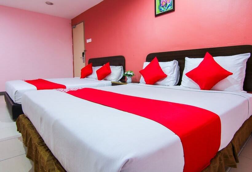 Family Suite, Oyo 11343  Putra Iskandar