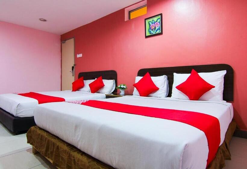 Family Suite, Oyo 11343  Putra Iskandar