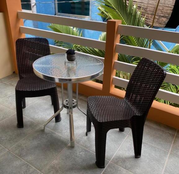 Номер Deluxe с Балконом, Papa Freds Beach Resort
